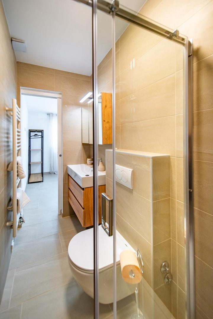 Arti Holiday Homes Banjol Esterno foto