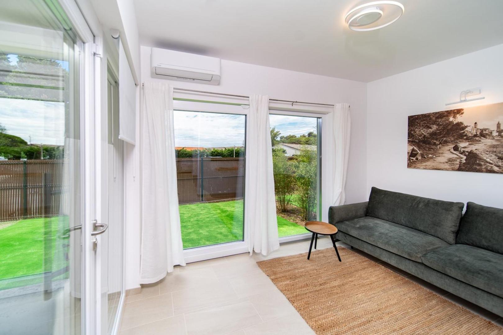 Arti Holiday Homes Banjol Esterno foto