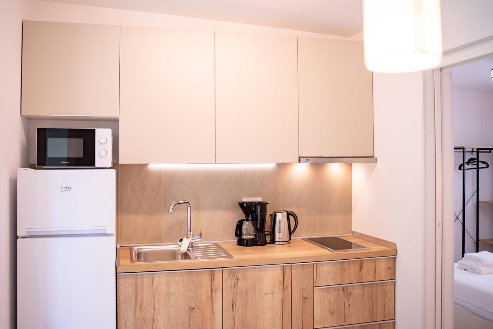Arti Holiday Homes Banjol Esterno foto
