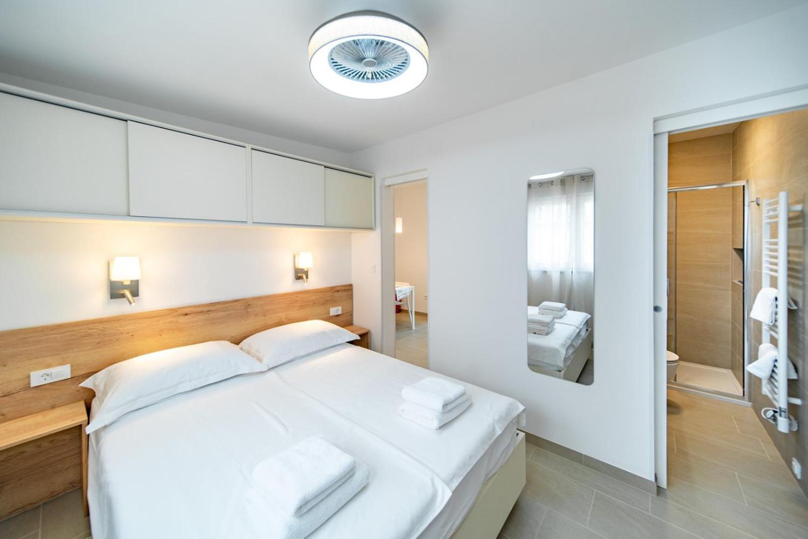 Arti Holiday Homes Banjol Esterno foto