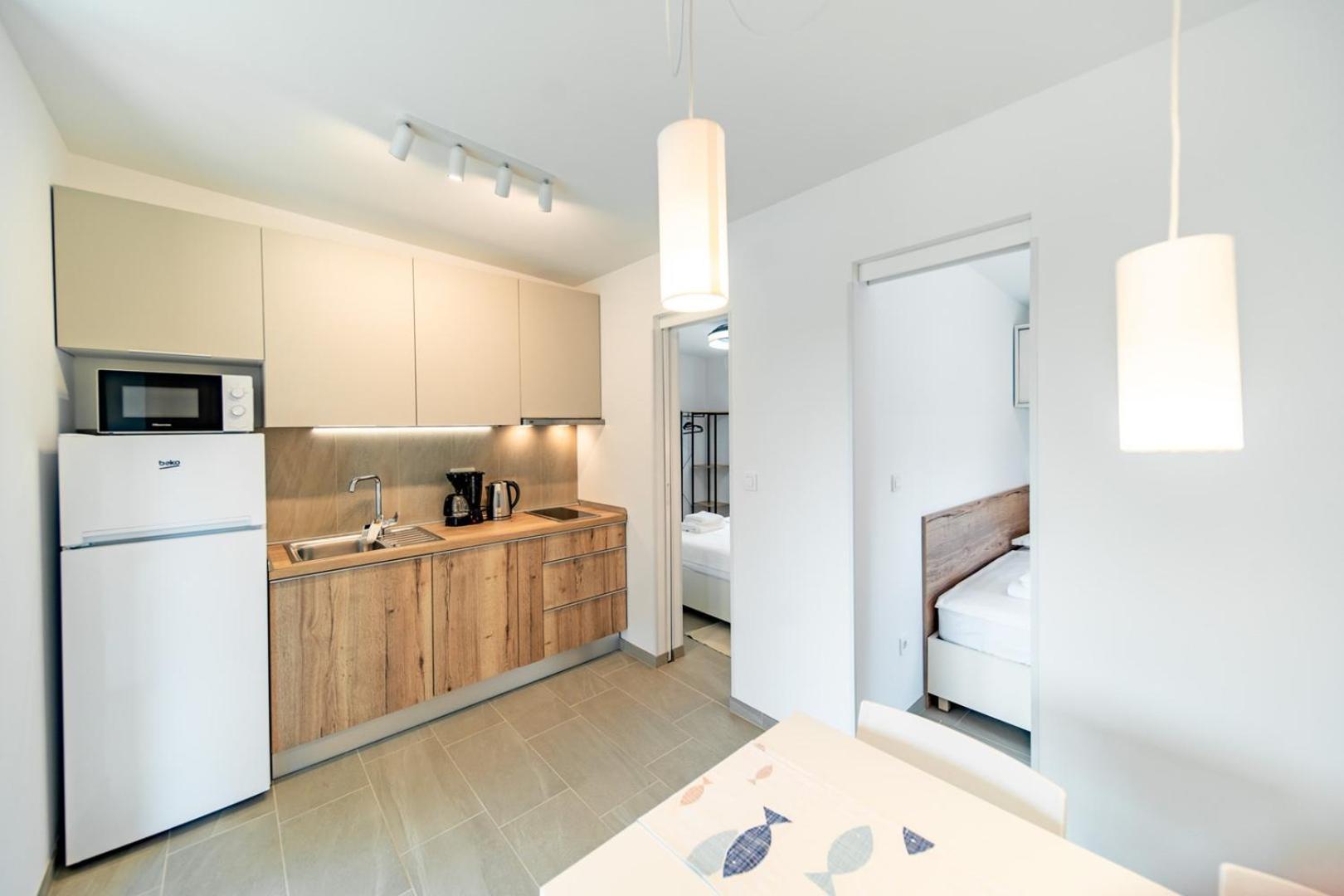 Arti Holiday Homes Banjol Esterno foto