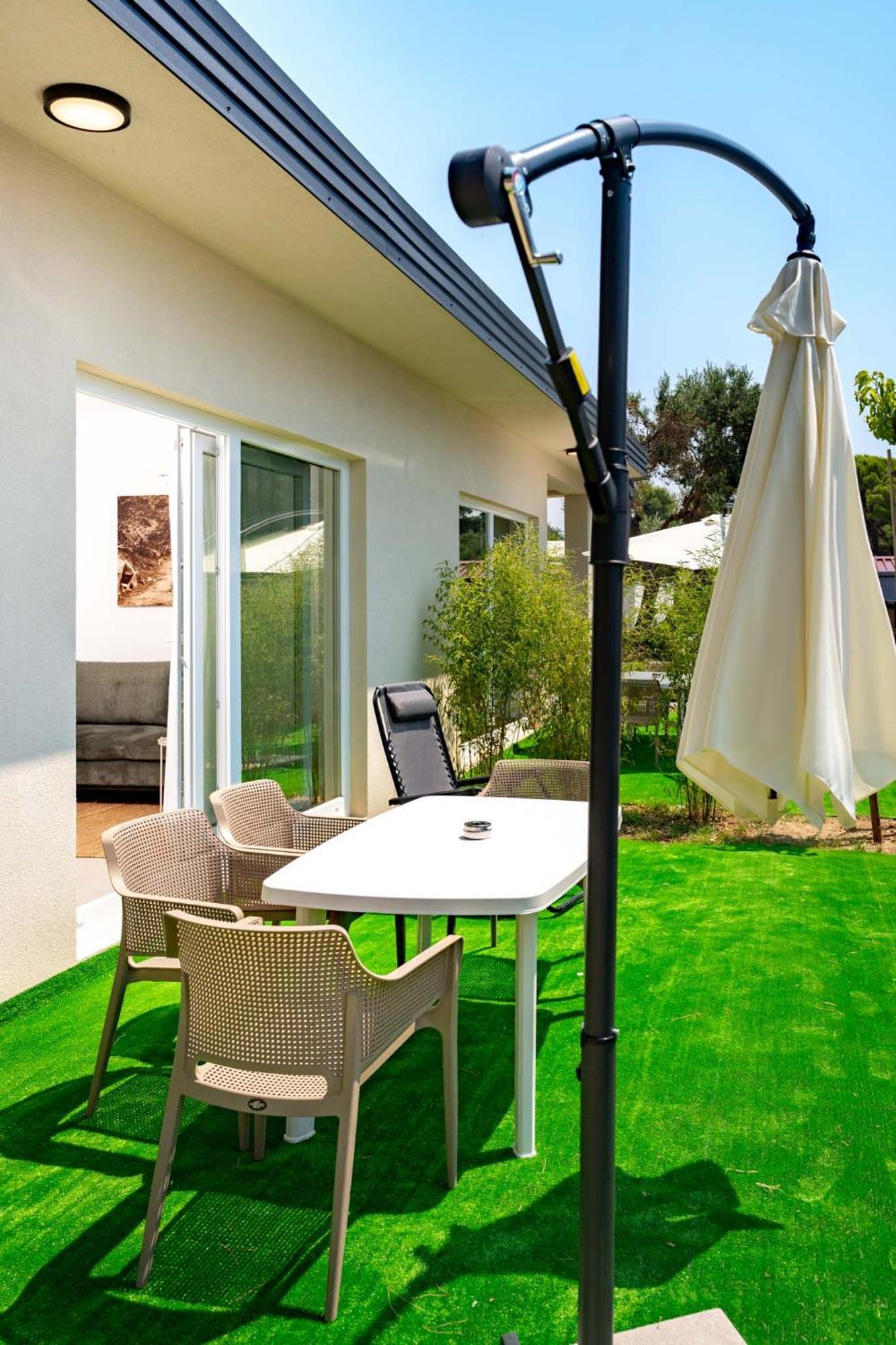 Arti Holiday Homes Banjol Esterno foto