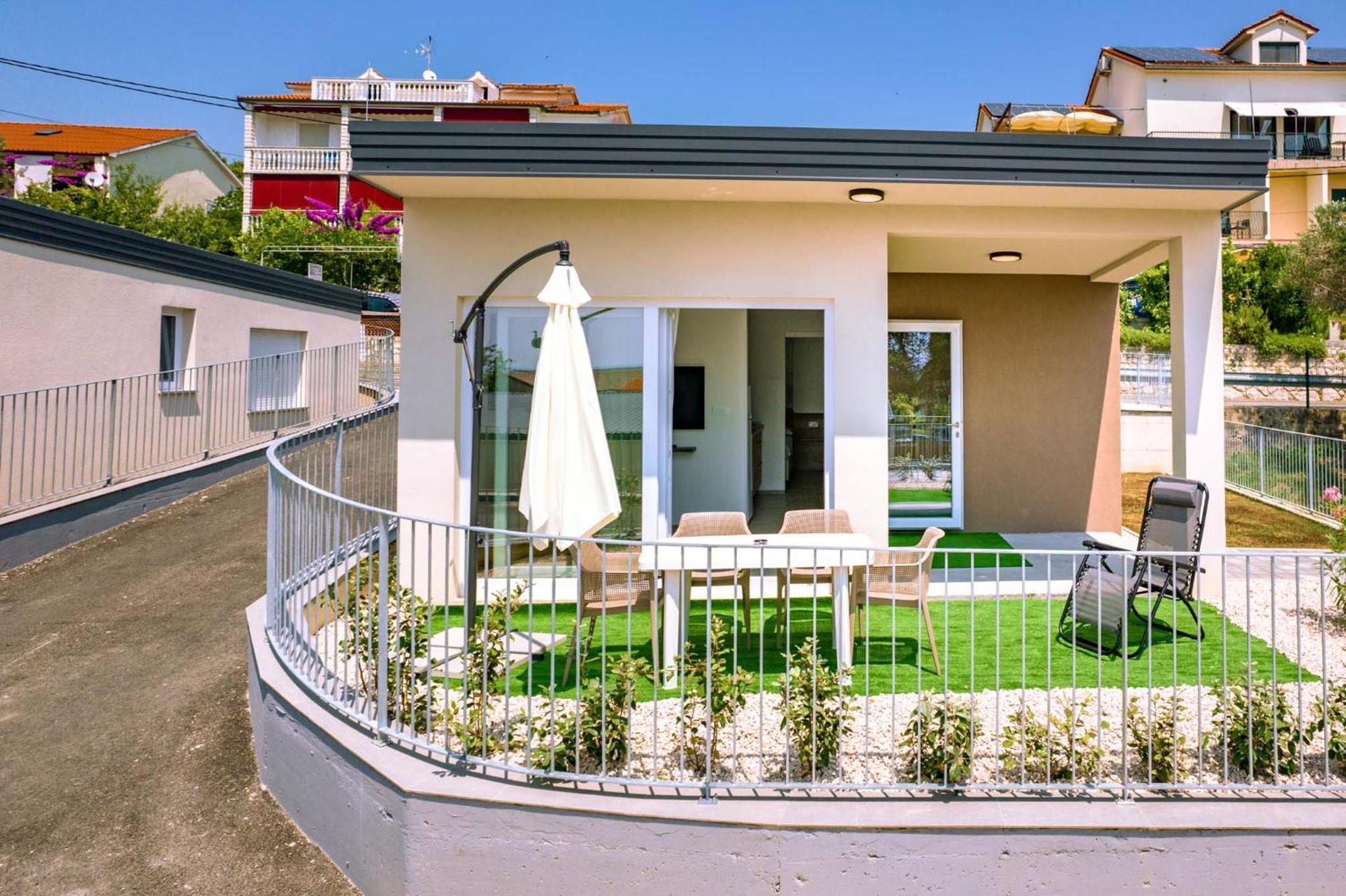 Arti Holiday Homes Banjol Esterno foto